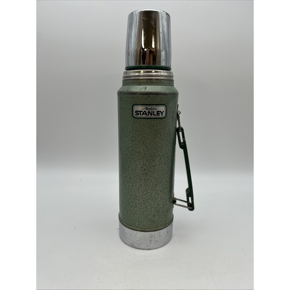 Vintage Aladdin Stanley Thermos Vacuum Bottle Green A-944DH Insulated